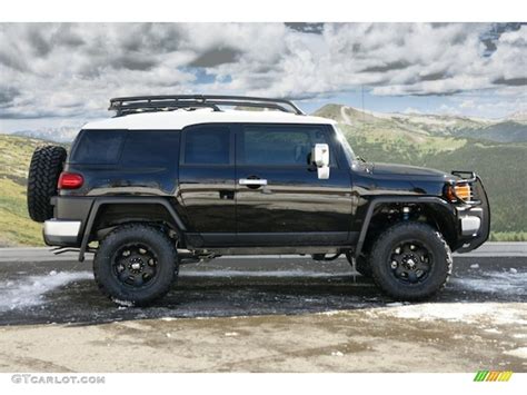 2011 Black Toyota FJ Cruiser 4WD #45167131 Photo #2 | GTCarLot.com - Car Color Galleries