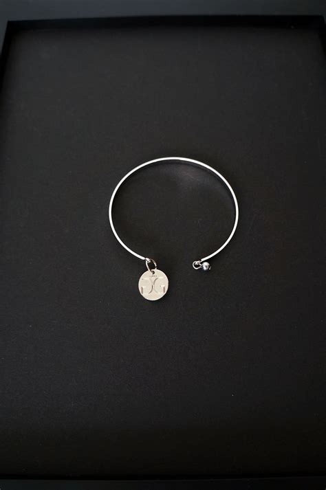 Personalized stainless steel bangle bracelet