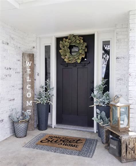 Farmhouse Front Porch Decor