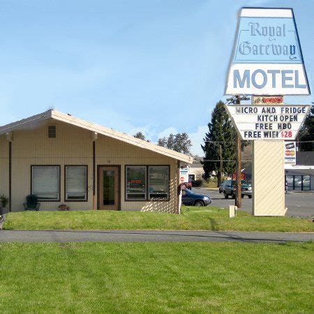 Bend OR Resorts, Hotels, & Motels | All Bend Hotels & Motels | Oregon hotels, Hotel motel, Cheap ...