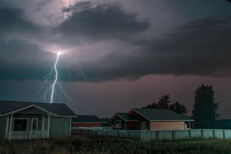 Protect Your Home: Lightning Safety Tips for Fire Prevention | PFRS