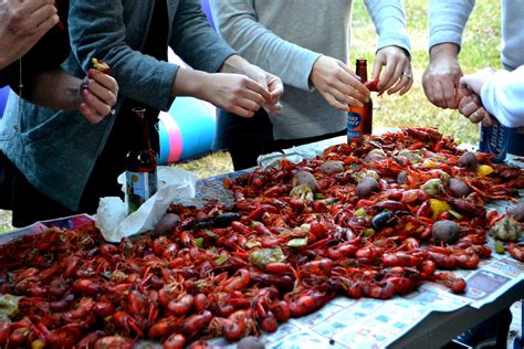 Best Crawfish Boil EVER — Bevi Seafood Co.