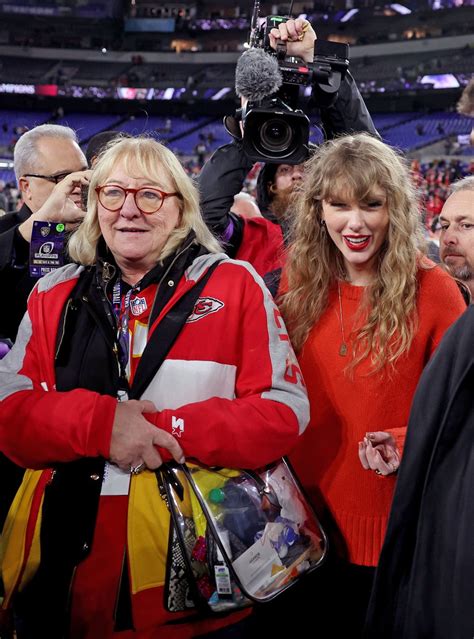 Donna Kelce Says Sharing Taylor Swift Photo Wasn’t Calculated | Us Weekly