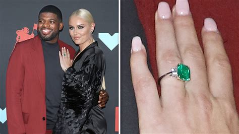 Lindsey Vonn Rocks Giant Engagement Ring to MTV VMAs