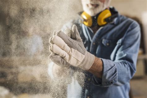 Keep Your Hands Protected With The Best Work Gloves For DIY At-Home Repairs