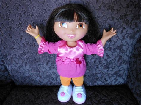 2009 Mattel Viacom "We Did It Dora" dancing singing Nickelodeon Dora The Explorer character doll ...