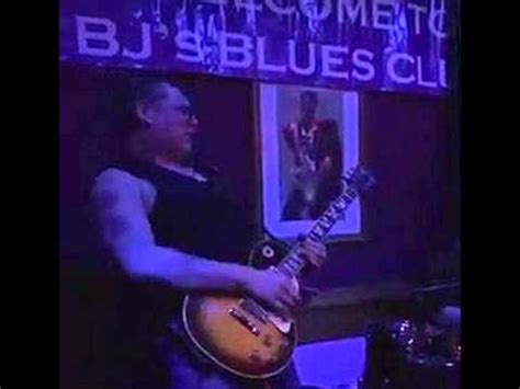 MARK THORNLEY BAND, STEPPIN' OUT,GIBSON 1980 LES PAUL DELUXE, MARSHALL JCM 800 - YouTube