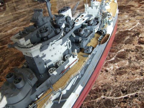 Queen Elizabeth Class HMS Warspite -- Plastic Model Battleship Kit -- 1/350 Scale -- #14105 ...