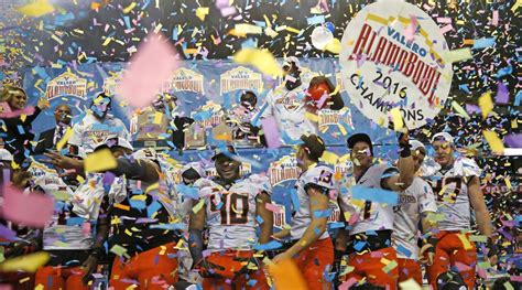 San Antonio Shines Amid Alamo Bowl Blowout - SI Kids: Sports News for ...