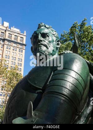 Giovanni da Verrazzano Statue, Battery Park, NYC, USA Stock Photo ...