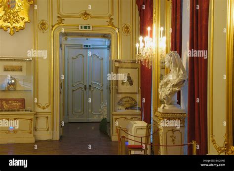 Sisi Museum in Vienna Stock Photo - Alamy