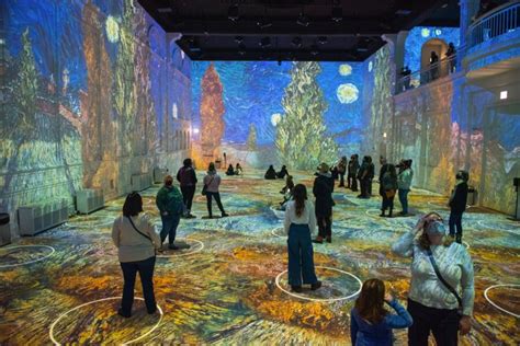 Get your tickets now for the Immersive Monet exhibit in Chicago ...