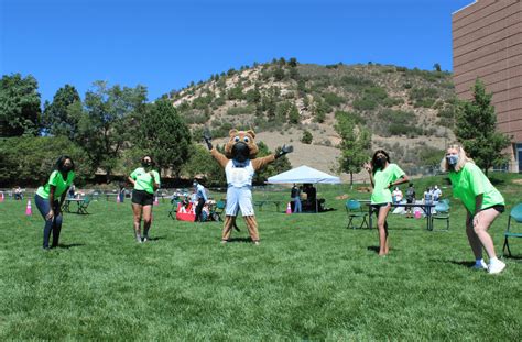 Photo Feature: Student Life Club Fair – UCCS Communique