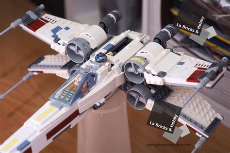 La Bricks & Hobby: LEGO Star Wars X-Wing 75218 Vs Modified 9493