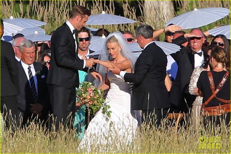 Julianne Hough's Wedding Photos - See the Romantic Pics!: Photo 3925639 ...