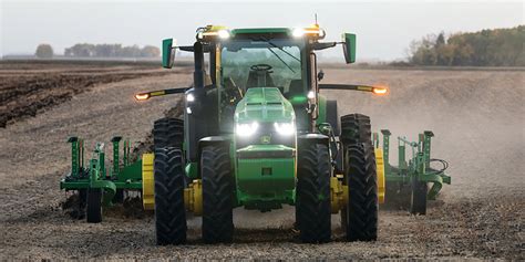 KUVR - John Deere Reveals Fully Autonomous Tractor at CES 2022