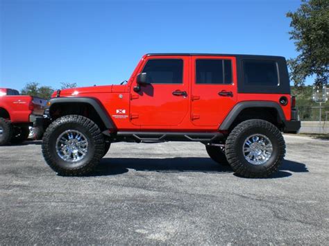 Lifted Jeep Wrangler | art 2011