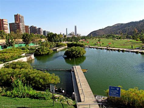 PARQUE BICENTENARIO DE VITACURA | Vista desde una de las ter… | Flickr