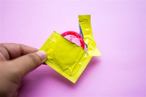 The 7 types of condoms and their characteristics