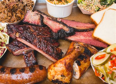 Treat your family to the best finger-licking BBQ in Chicagoland ...