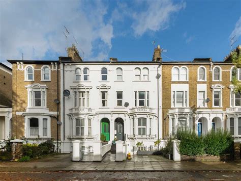 4 bed maisonette for sale in Tufnell Park Road, London N7, £900,000 - Zoopla