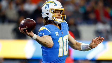 Justin Herbert injury update: Chargers QB to miss Pro Bowl after ...