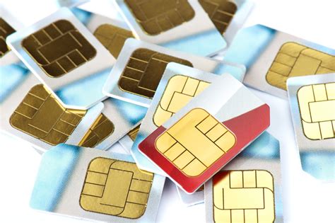 Android 13 may make SIM cards obsolete by allowing connection to two carriers on a single eSIM ...