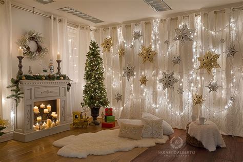 Christmas setup … | Christmas backdrops, Holiday photography backdrops, Christmas photography