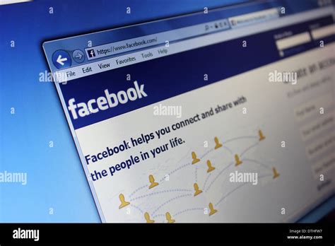 Facebook login page hi-res stock photography and images - Alamy