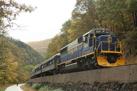 Jim Thorp: Lehigh Gorge Scenic Railway | Pet Friendly Travel