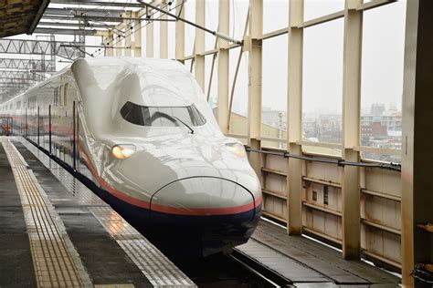 Using the Joetsu Shinkansen to Visit Yuzawa & Niigata - Escape the City ...