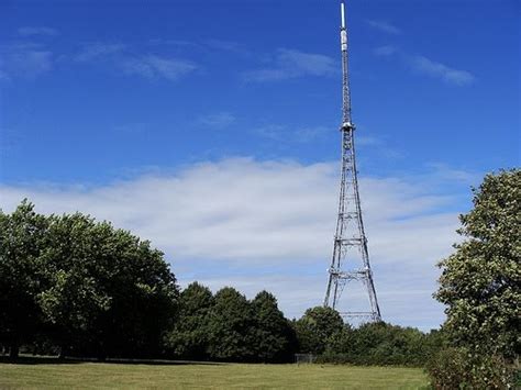 Tired of London, Tired of Life: Stare up at the Crystal Palace Transmitter