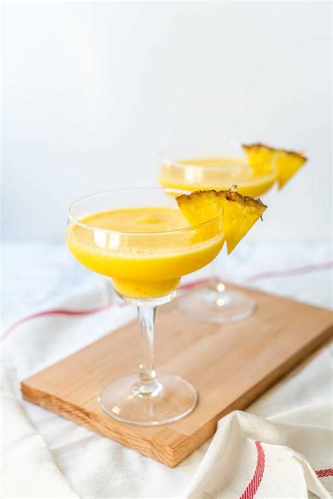 The Best Mango Daiquiri Cocktail For You - The Tortilla Channel