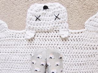 Ravelry: Polar Bear Rug pattern by Mooeyandfriends