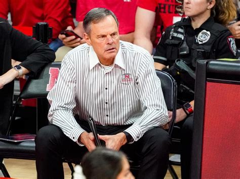 John Cook, Nebraska volleyball HC, named AVCA National Coach of the Year