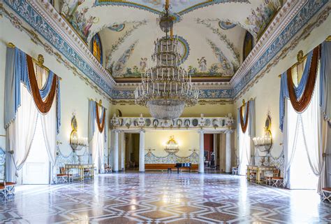 Capodimonte Porcelain: A Traveler’s and Collector’s Guide | ITALY Magazine