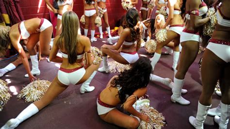 Commanders Cheerleader Turning Heads Before Thursday Night Football ...