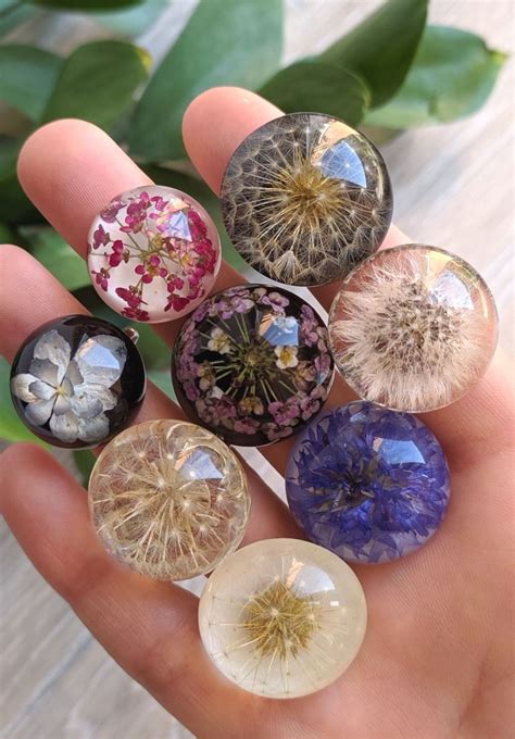 Creative Epoxy Jewelry DIY How to Make in 2020 | Diy resin crafts, Diy resin art, Resin crafts