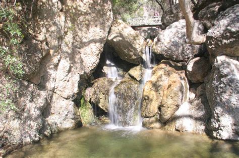 Temescal Canyon Falls - Seasonal Waterfall near Santa Monica