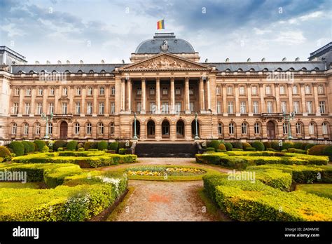 Royal Palace and garden in Brussels, Belgium Stock Photo - Alamy