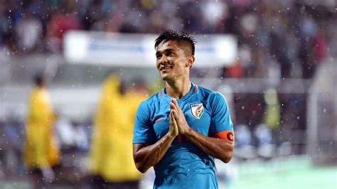 Indian football team captain Sunil Chhetri wins 2017 AIFF player of the year award