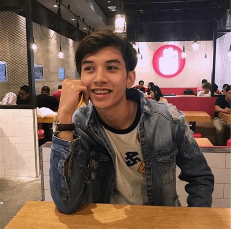 Gambar Lelaki Melayu / Rondec Arribado Kuyzron On Tiktok - Michale Doyle