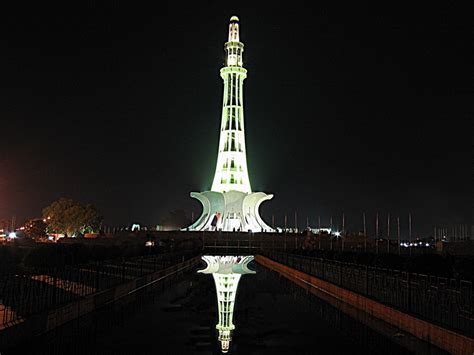 Minar-e-Pakistan Historical Facts and Pictures | The History Hub