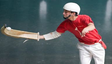 Basque pelota and the sea | Top experiences | Euskadi Tourism - Tourism ...