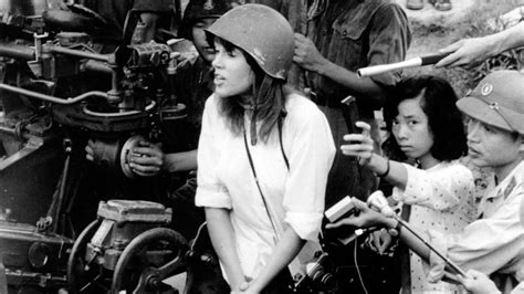 Jane Fonda Regrets Vietnam Photo: “It Was a Huge, Huge Mistake” – The ...