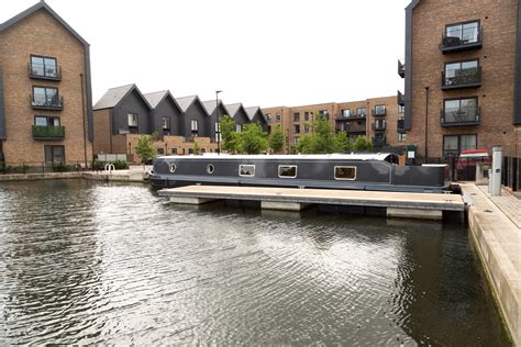 :: Waterside Moorings