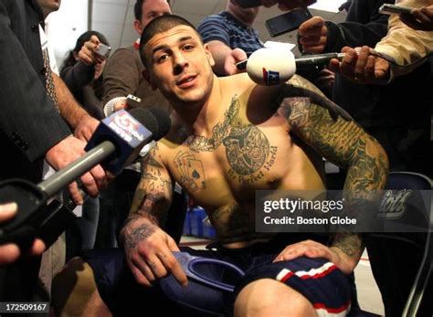 Aaron Hernandez Patriots Photos and Premium High Res Pictures - Getty ...