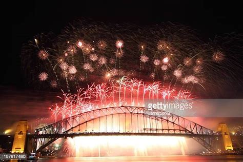 1,814 Fireworks On Sydney Harbour Bridge Stock Photos, High-Res ...