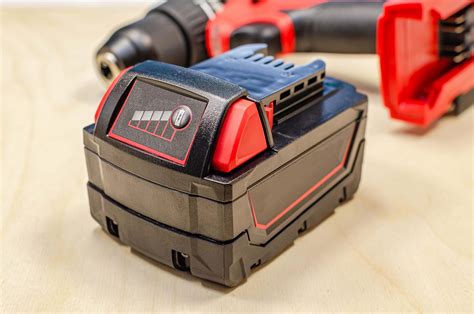 5 Tips for Maximizing the Life of Power Tool Batteries - Grainger KnowHow