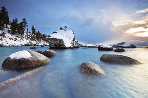 Bonsai Rock in Lake Tahoe - Charismatic Planet